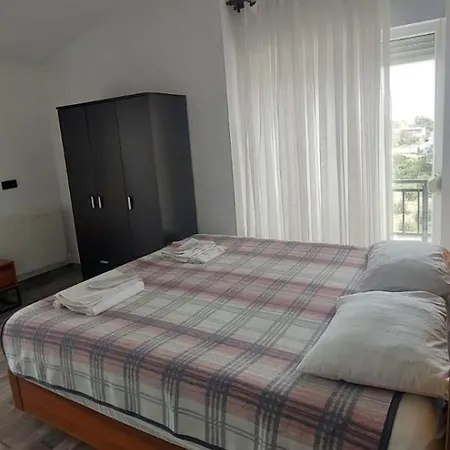 Apartmán Koepruebasi Aile