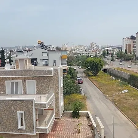 Koepruebasi Aile Apartmán