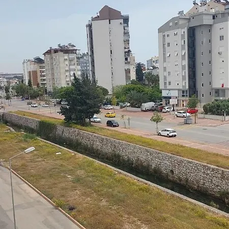 Apartmán Koepruebasi Aile